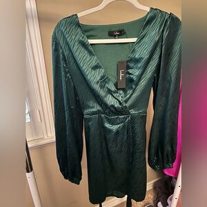 New Lulus satin emerald green long sleeve dress.  Size medium!
